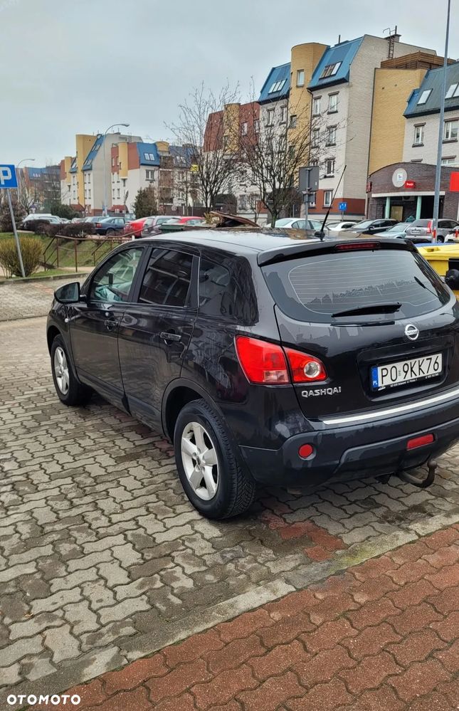 Nissan Qashqai 2.0 dCi 4x4 Tekna Premium - 4