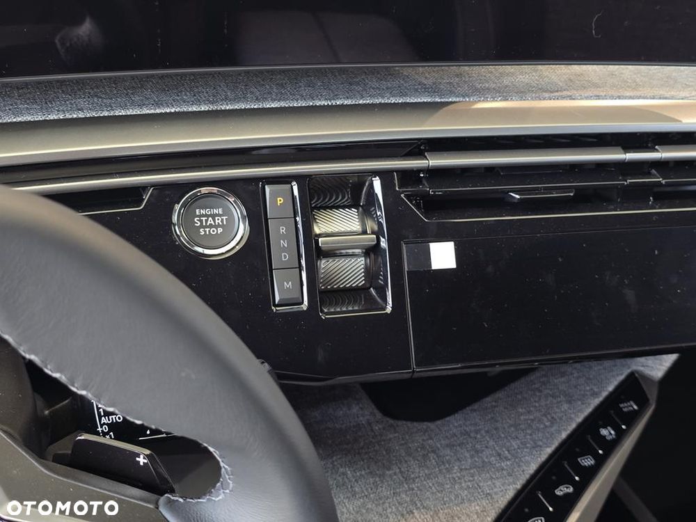 Peugeot 5008 1.2 PureTech mHEV Allure S&S e-DCS6 - 17