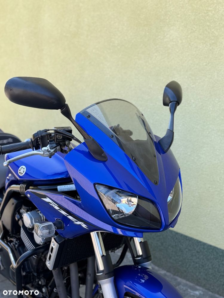 Yamaha FZS - 2