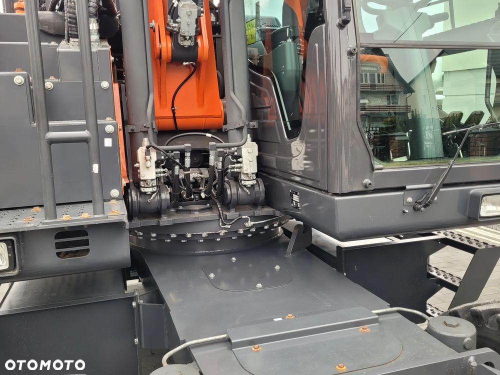 Doosan DX-165W / ROTOTILT ze szczypcami / compact / - 14