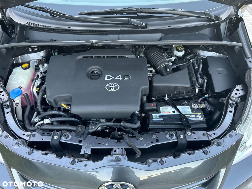 Toyota Verso 2.0 D-4D 2010 7os - 19