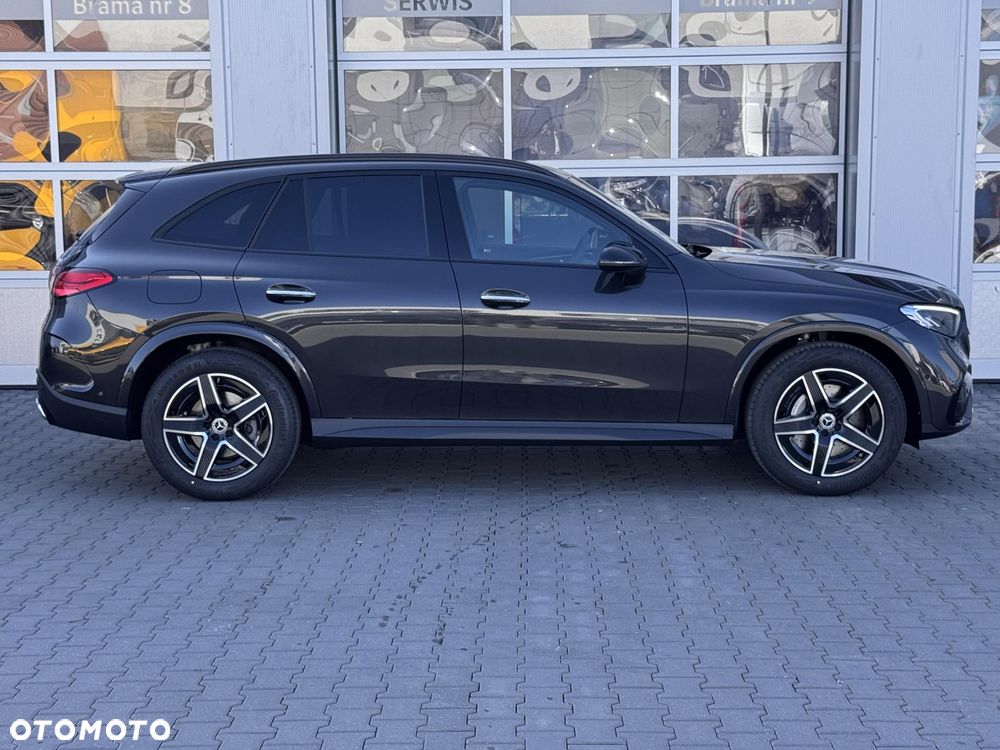 Mercedes-Benz GLC 200 4Matic 9G-TRONIC AMG Line Advanced - 8