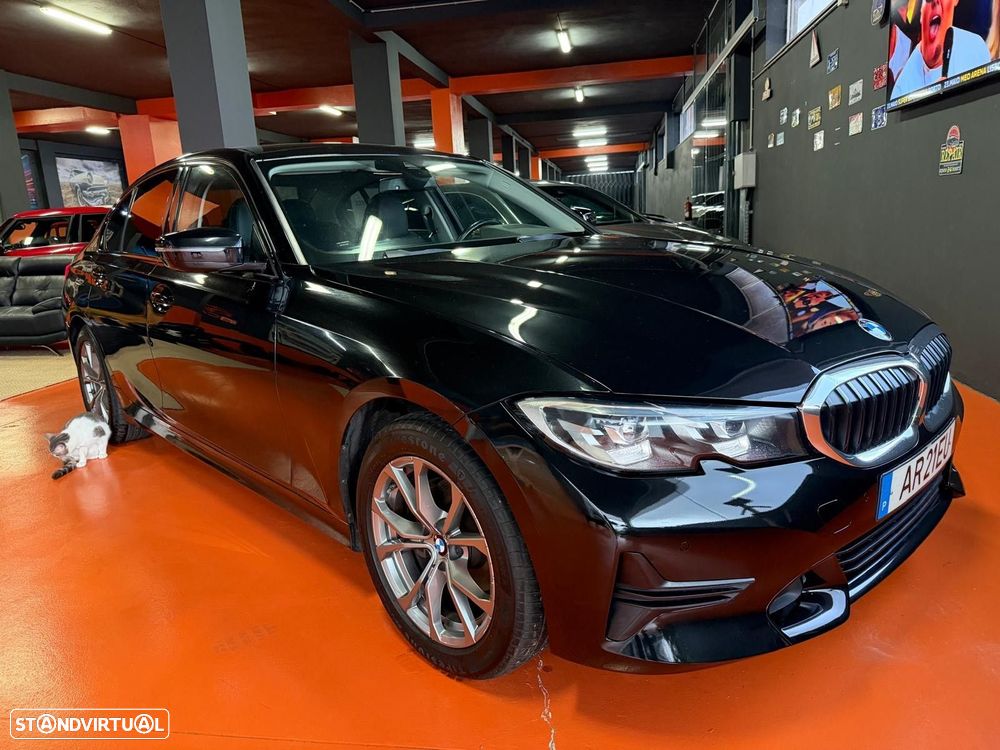 BMW 318 d Pack Desportivo M Auto - 7