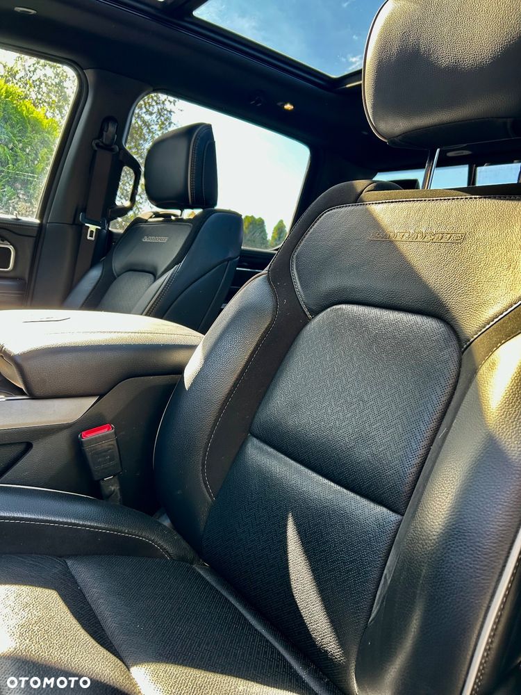 RAM 1500 Crew Cab Laramie - 3