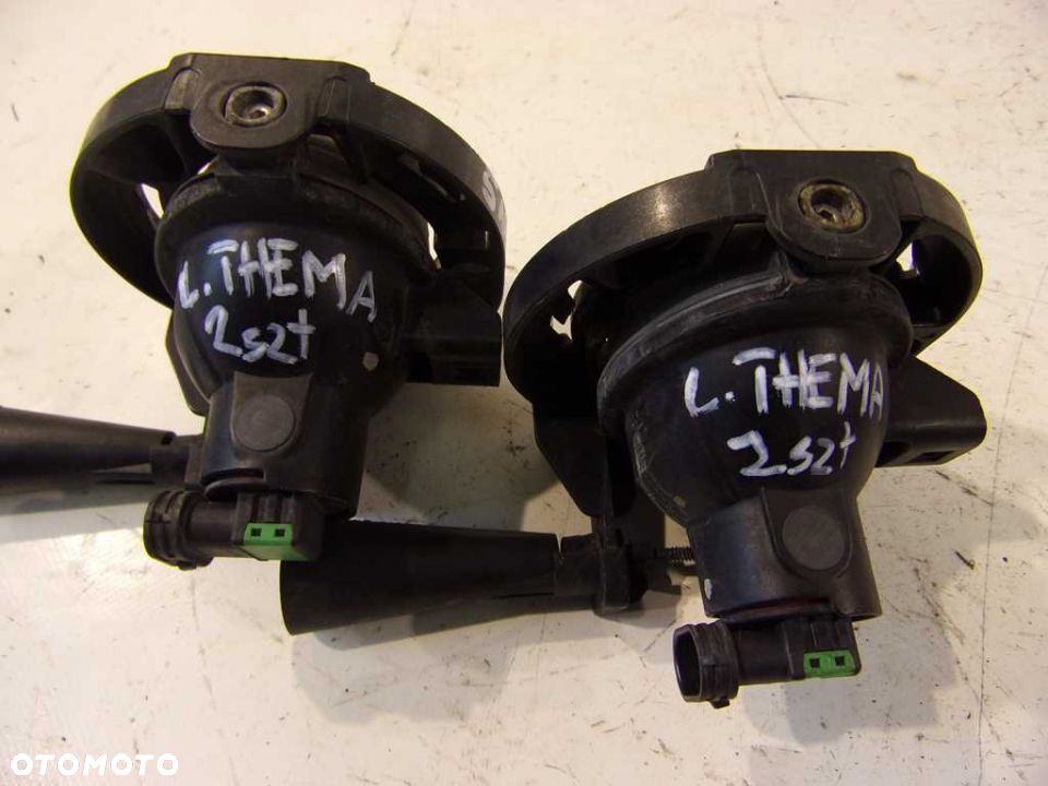 CHRYSLER 300C LANCIA THEMA 11- HALOGEN 5182021AA - 7