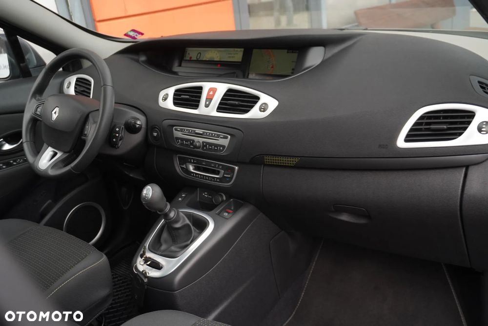 Renault Grand Scenic TCe 130 Luxe - 28