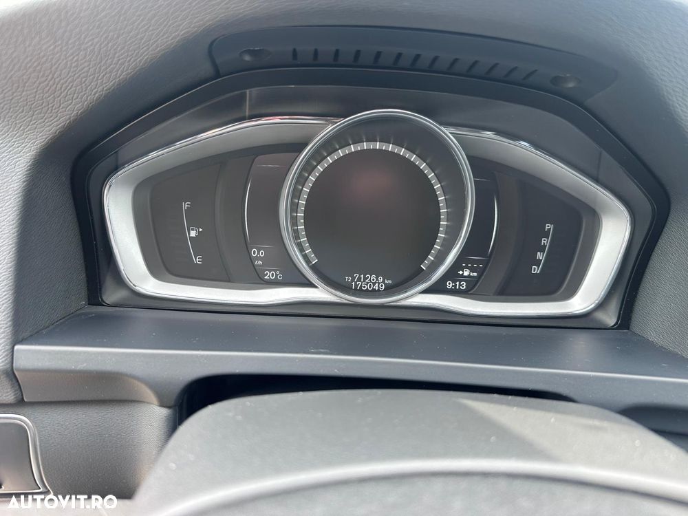 Volvo V60 T8 eAWD Momentum - 14