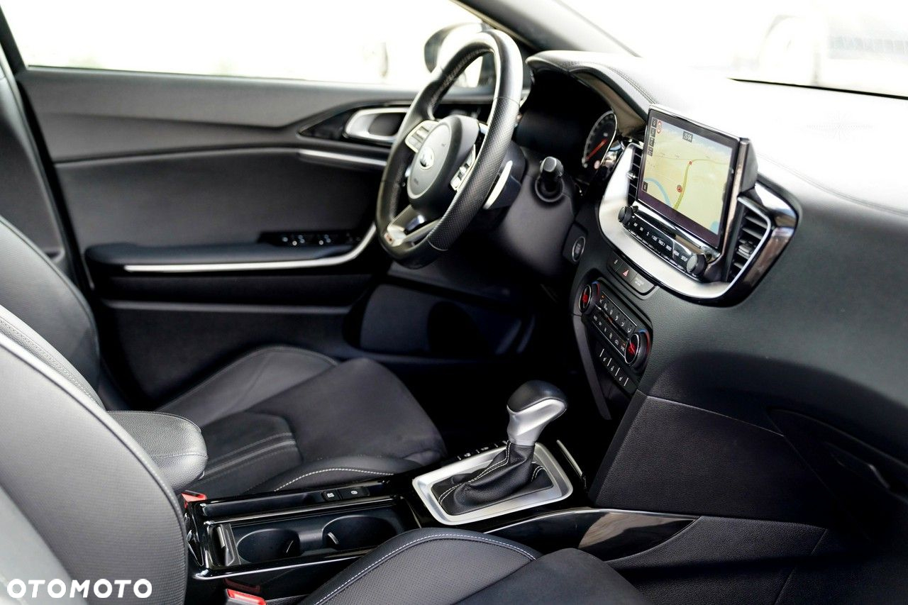 Kia ProCeed - 27