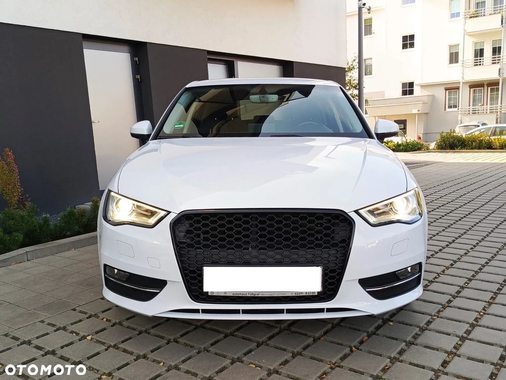 Audi A3 Sportback - 2