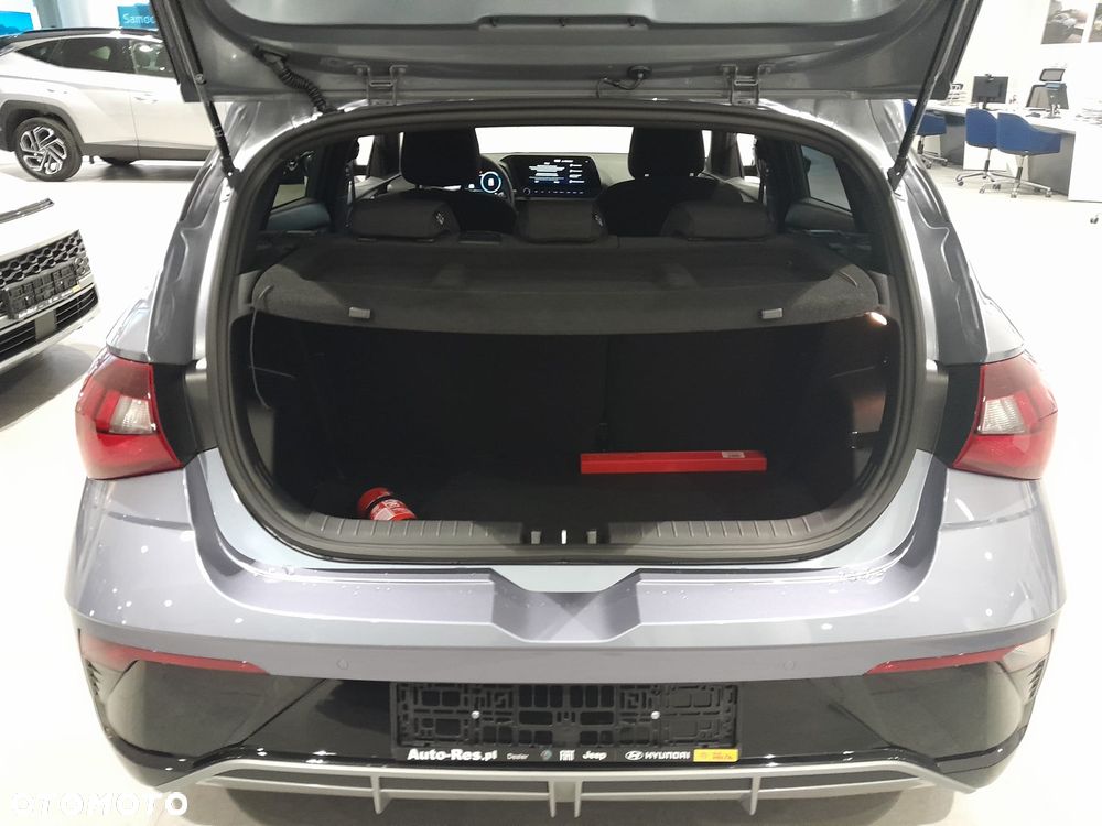 Hyundai i20 1.0 T-GDi Modern Black DCT - 12