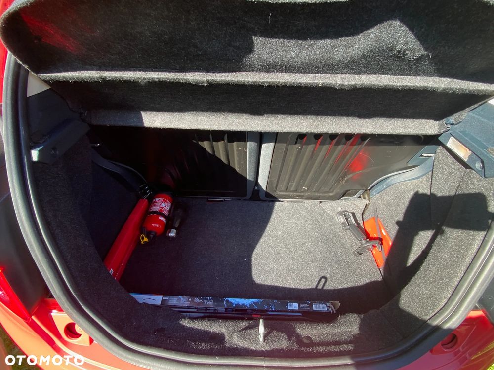 Ford KA - 20