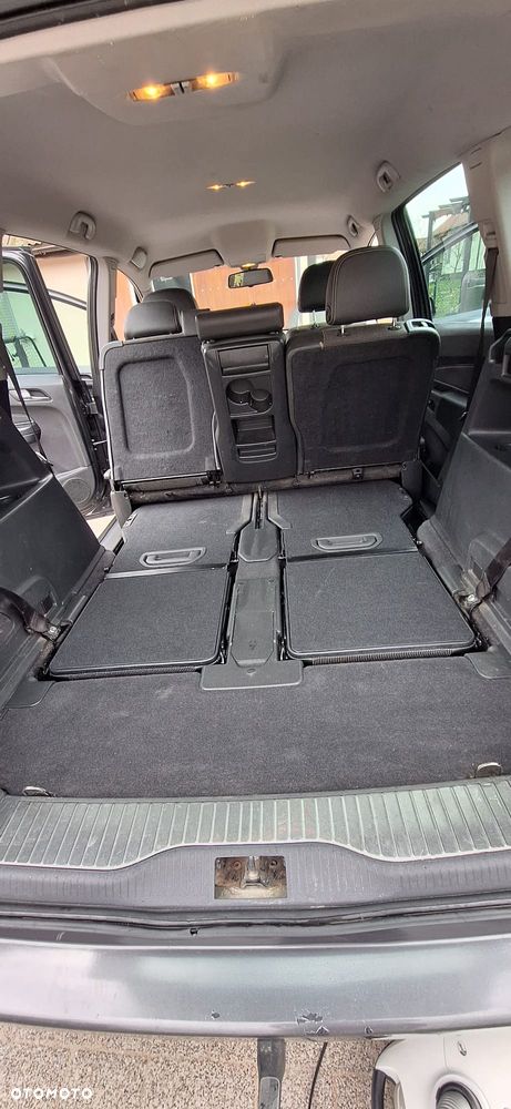 Opel Zafira - 10