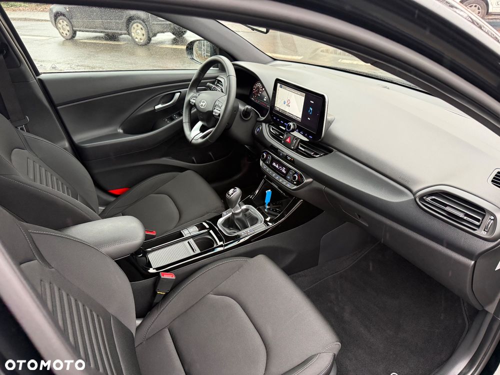 Hyundai i30 1.5 T-GDI 48V-Hybrid Advantage - 9