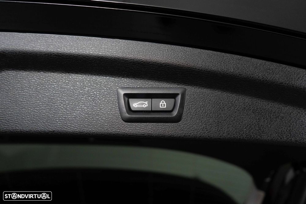 BMW X2 25 e xDrive GoldPlay - 17