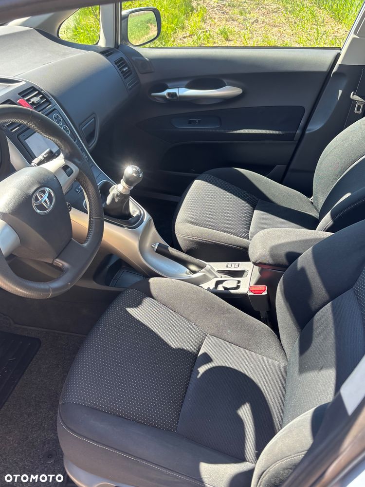 Toyota Auris 1.33 VVT-i Life+ - 14