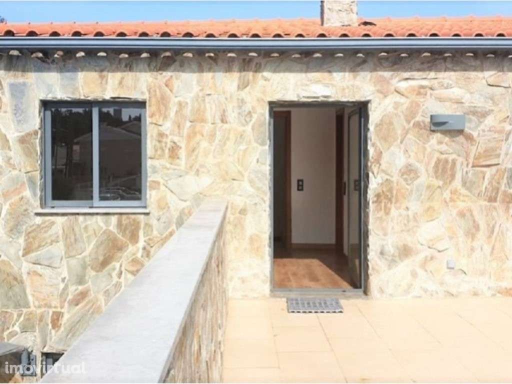 Moradia T3, duplex, piscina, Alcoitão - Grande imagem: 3/15