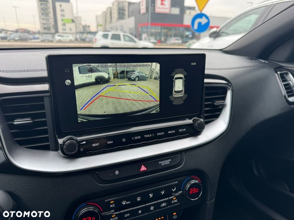 Kia ProCeed 1.6 T-GDI GT DCT - 12