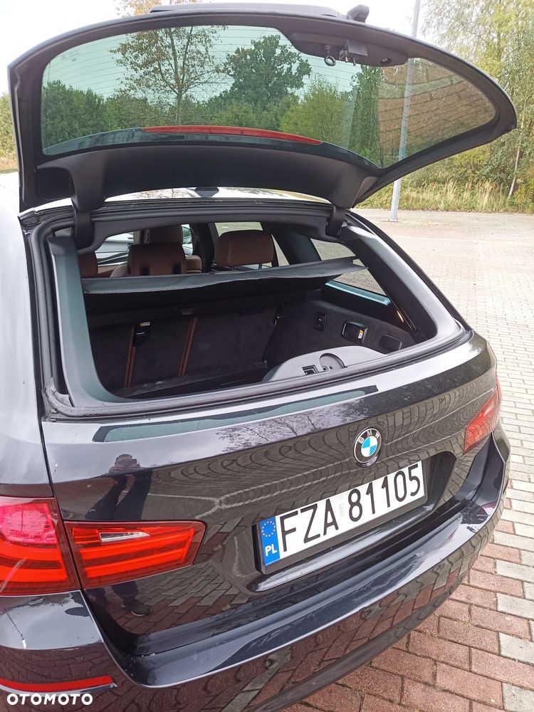 BMW Seria 5 530d xDrive - 12