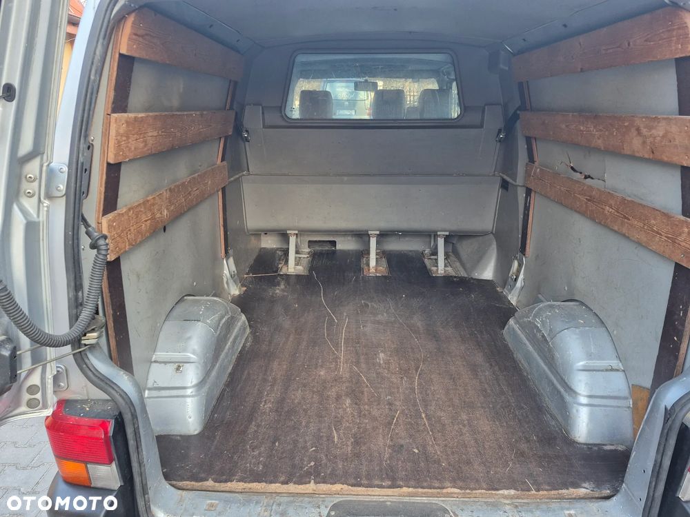 Volkswagen Transporter T4 - 13