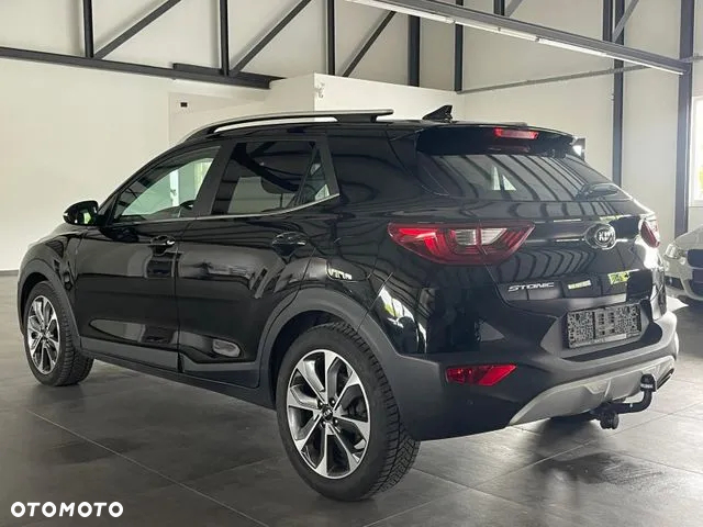 Kia Stonic 1.6 CRDi Platinum Edition - 4