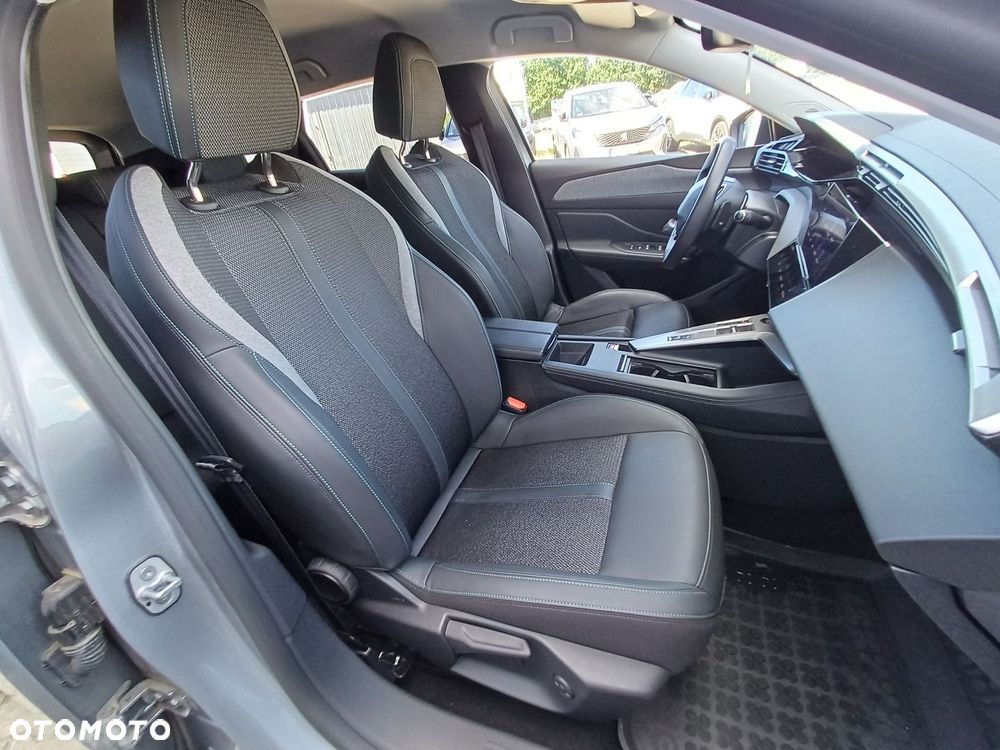 Peugeot 308 - 13