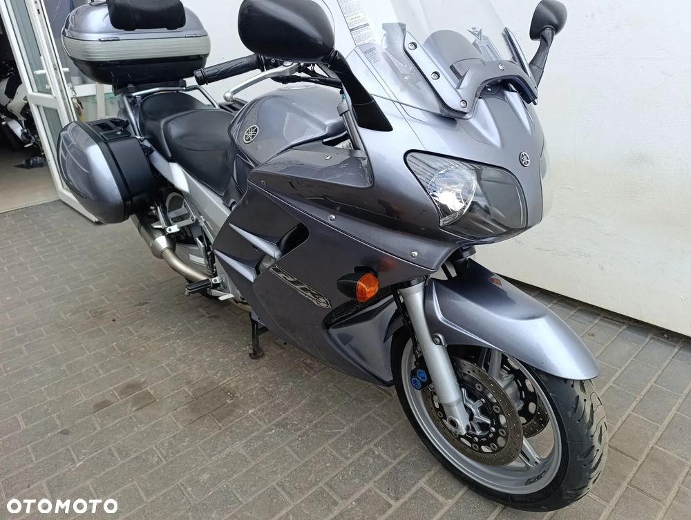 Yamaha FJR - 32