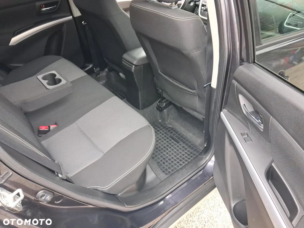 Suzuki SX4 S-Cross 1.6 Comfort - 21