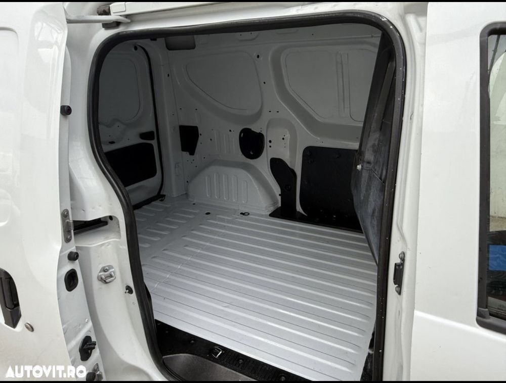 Dacia Dokker 1.5 dCi 90 CP Laureate - 10