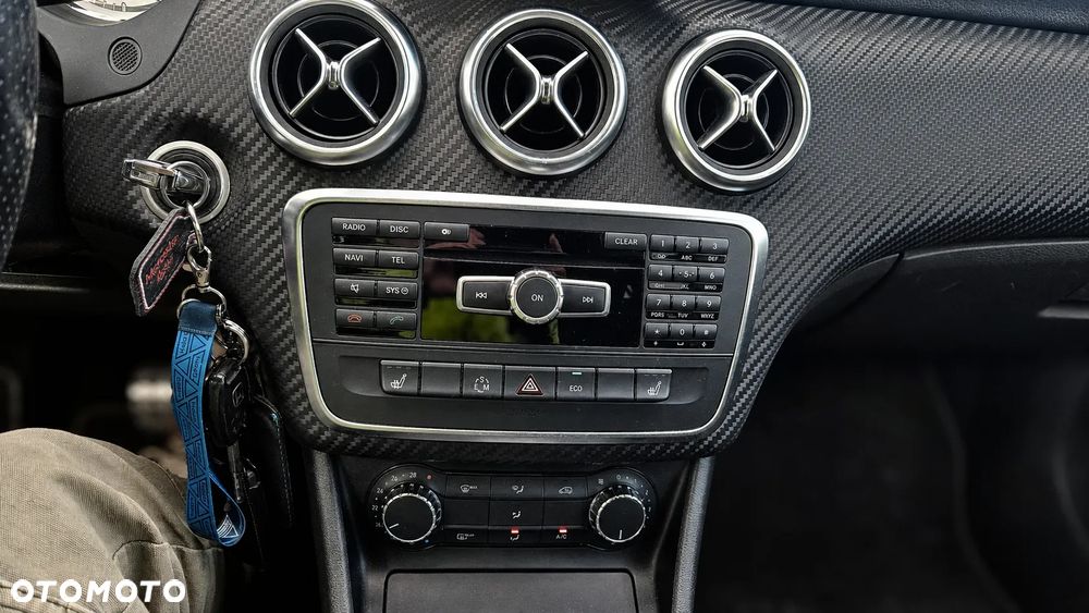 Mercedes-Benz Klasa A 180 (BlueEFFICIENCY) 7G-DCT AMG Sport - 16