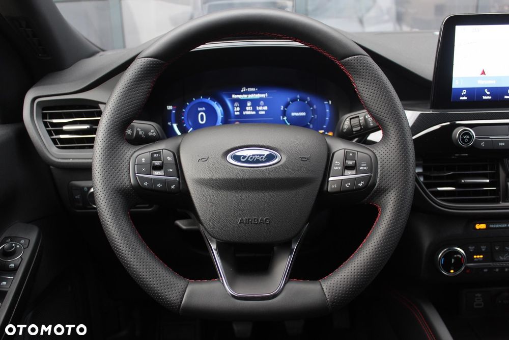 Ford Kuga - 12