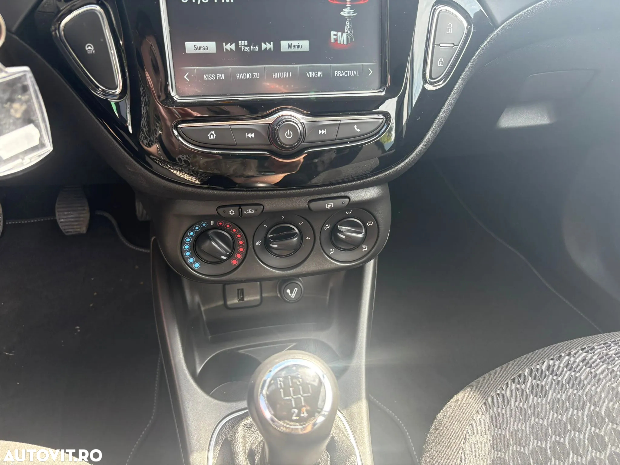 Opel Corsa 1.2 TWINPORT ECOTEC Enjoy - 8