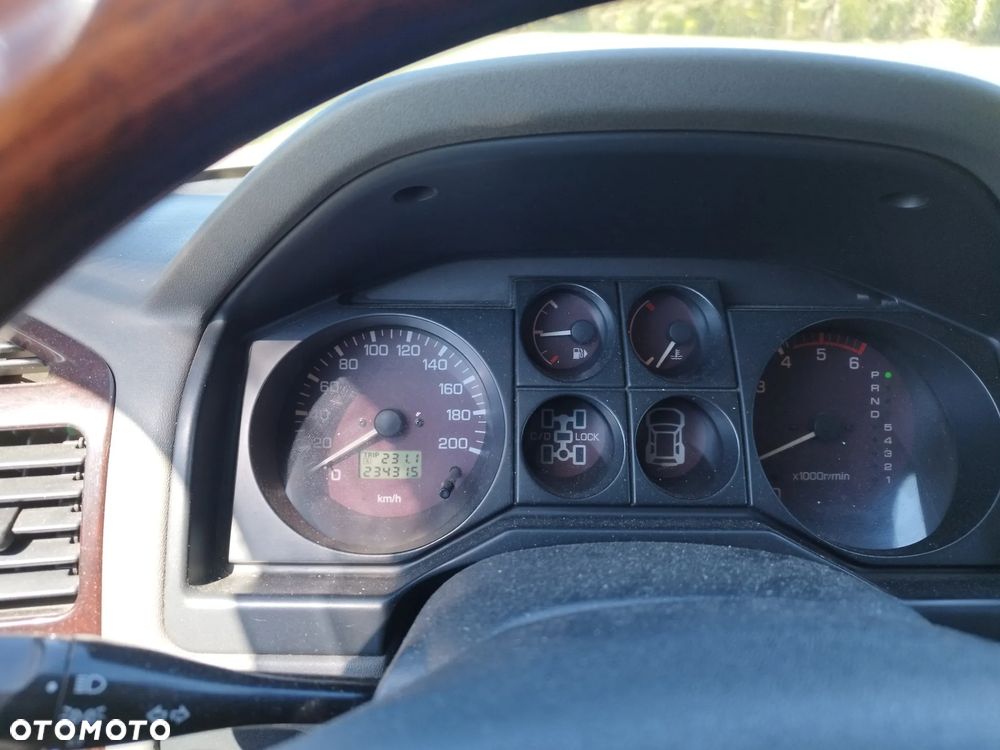 Mitsubishi Pajero 3.2 DID 5os (lea) - 4