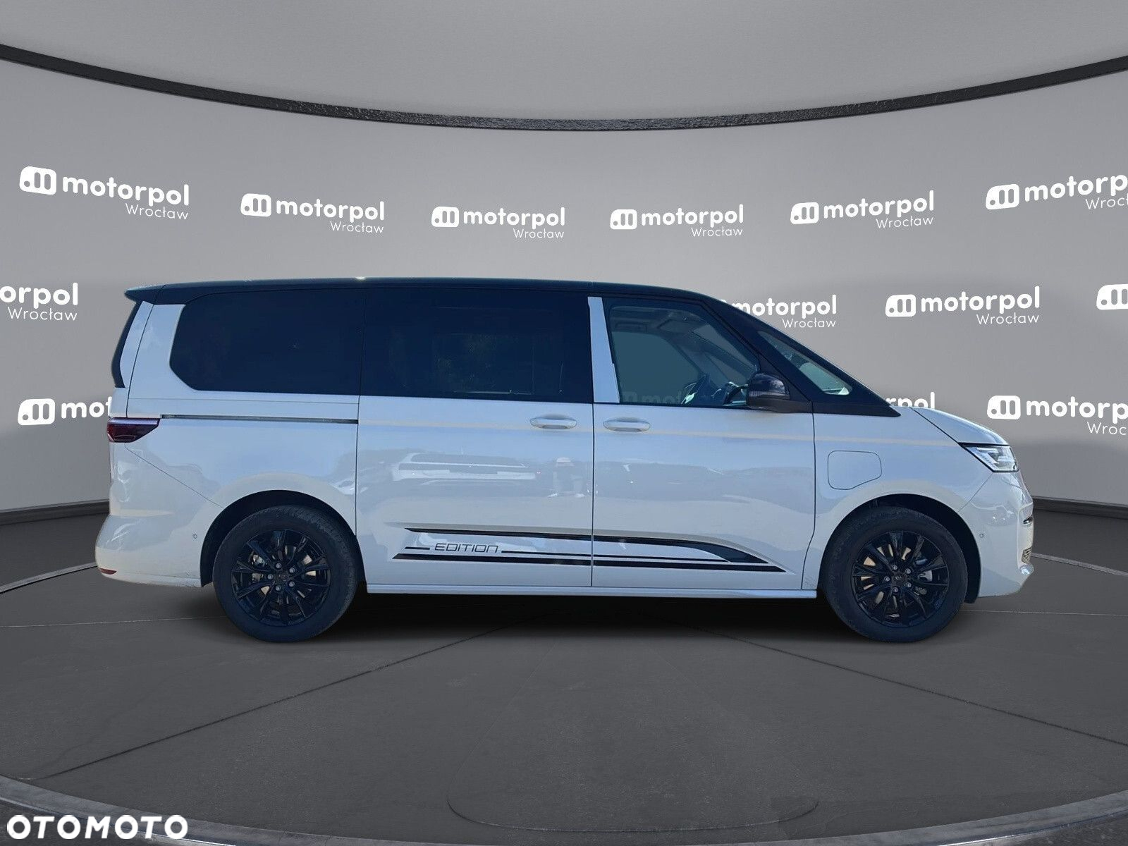 Volkswagen Multivan - 5