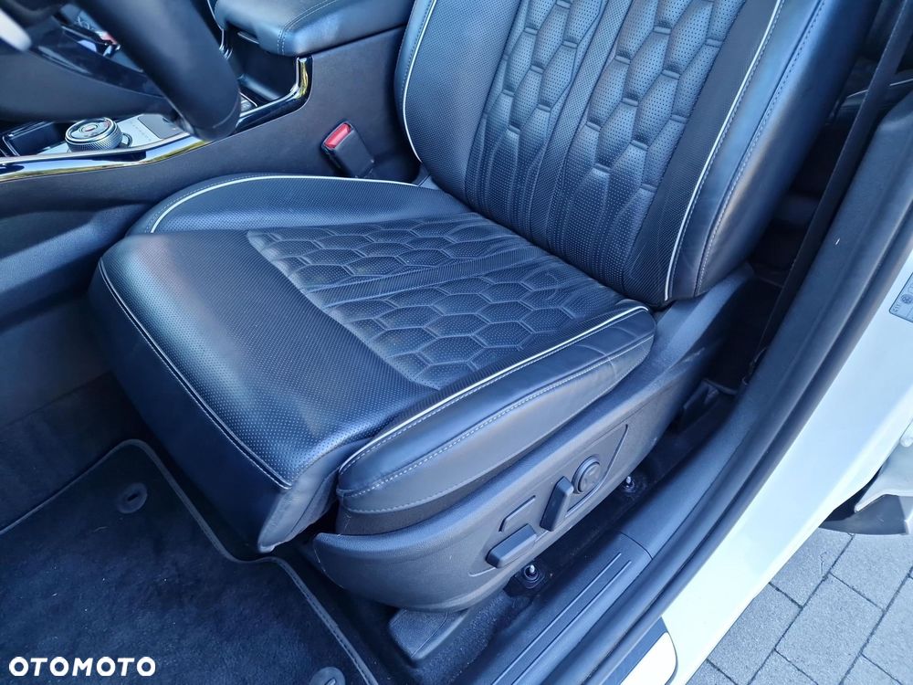 Kia Sorento - 12