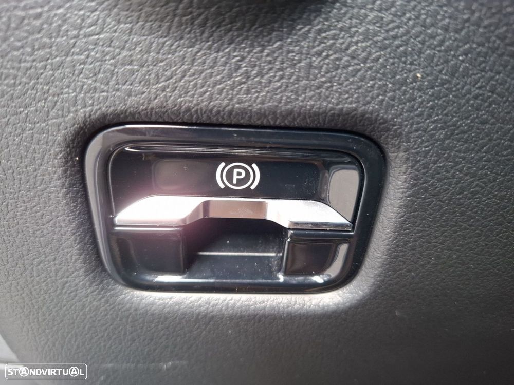 Mercedes-Benz C 220 d Avantgarde - 21