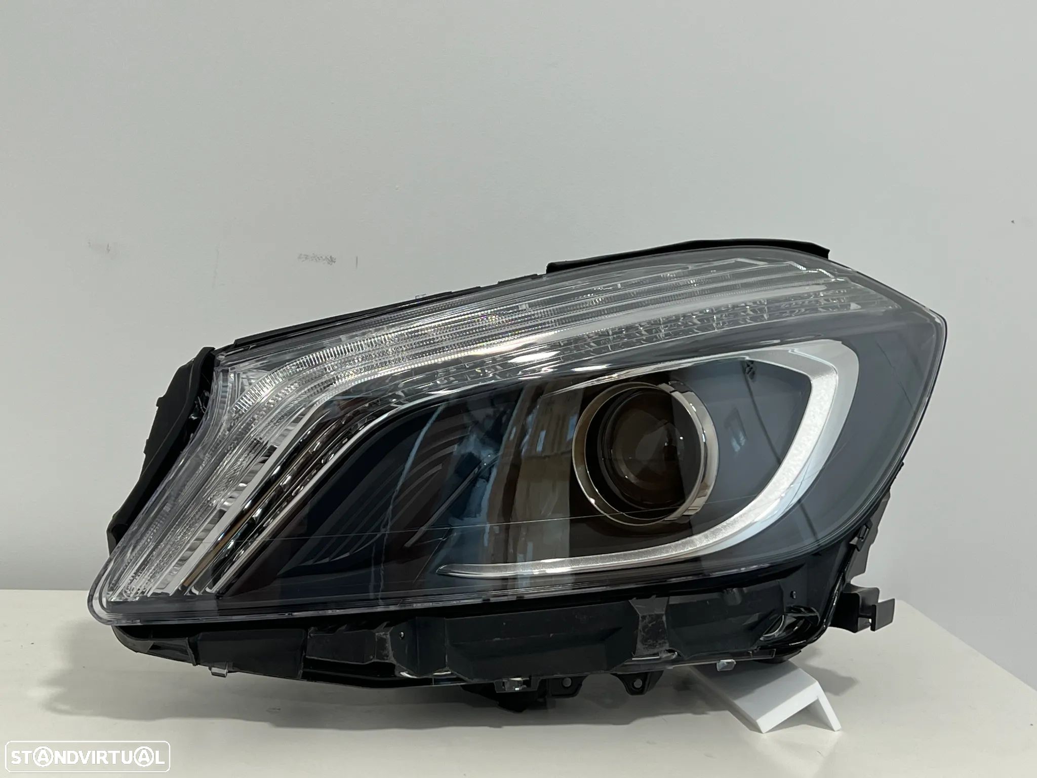 Farol Otica Original Mercedes Classe A W176 Xenon lado Esquerdo - 1