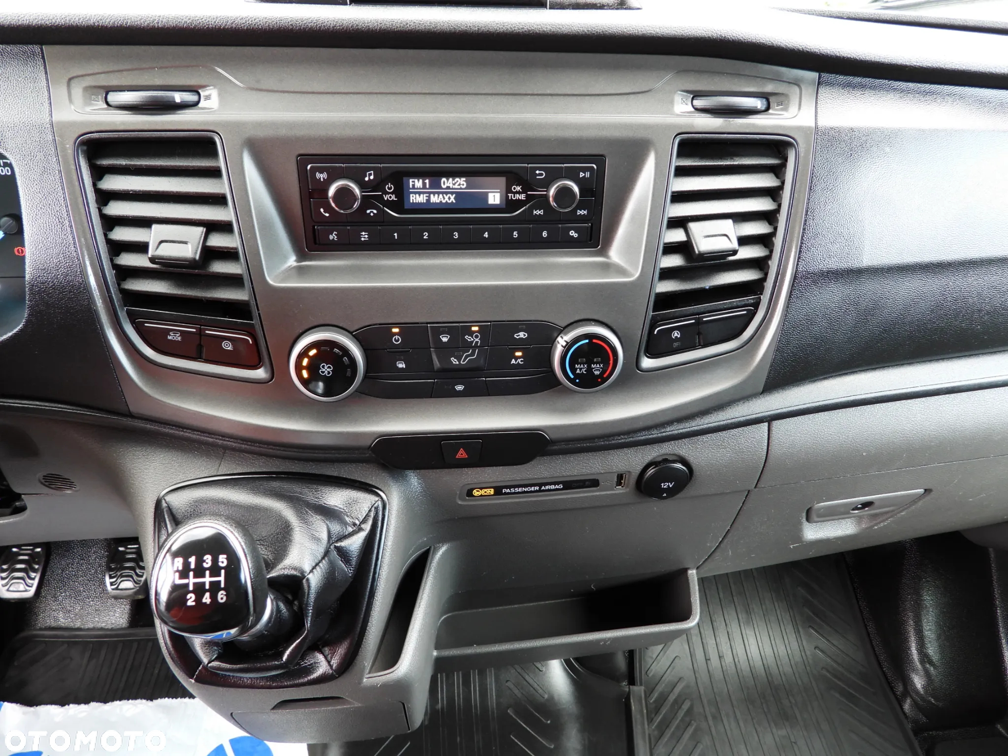 Ford TRANSIT  KONTENER WINDA 8 PALET TEMPOMAT LEDY KLIMATYZACJA 130KM [ G31822 ] - 34
