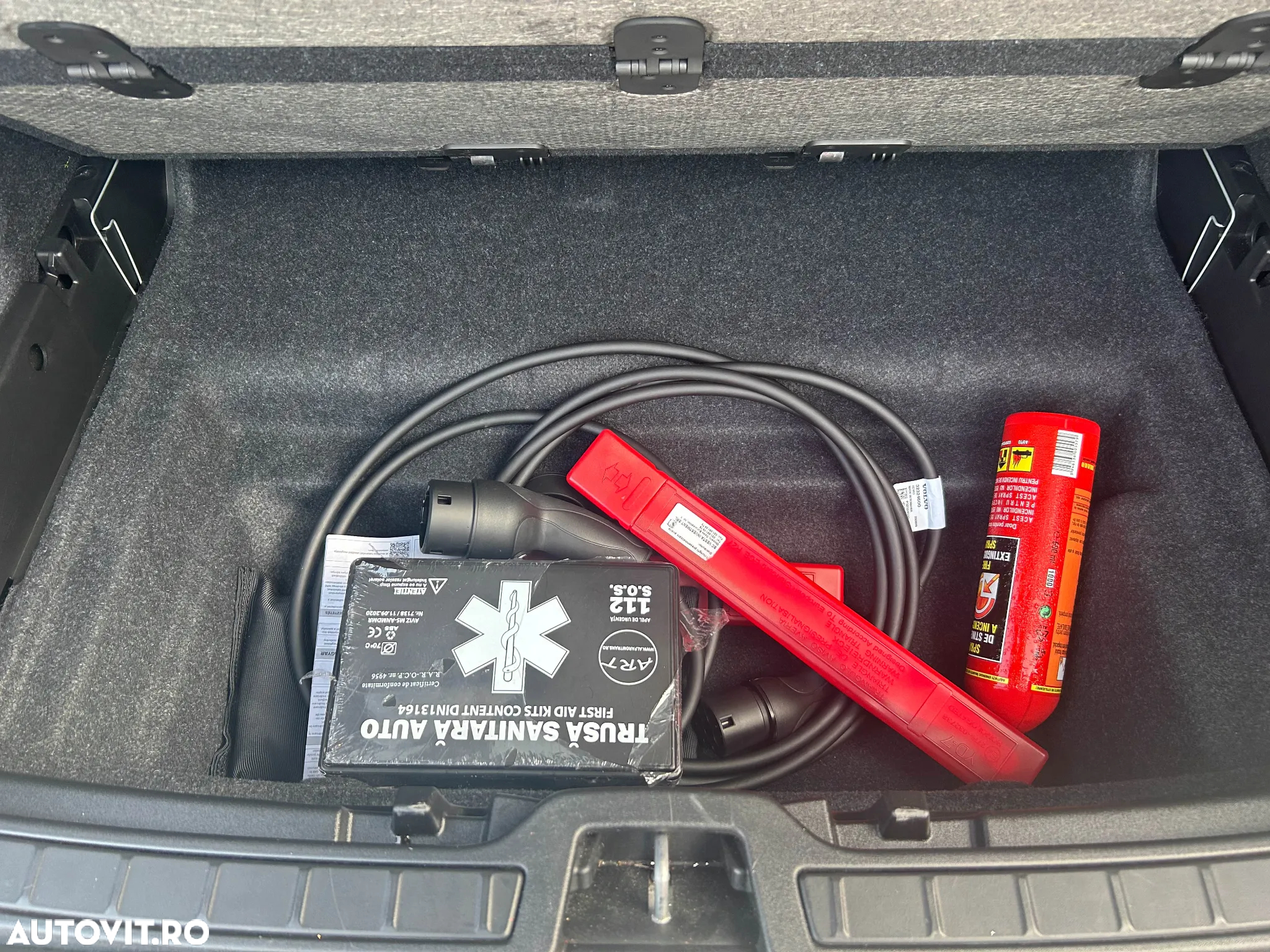 Volvo XC 40 Recharge Twin Motor AWD Ultimate - 15