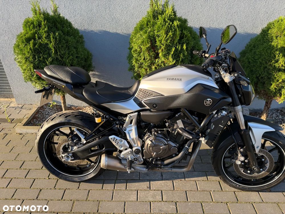 Yamaha MT - 7
