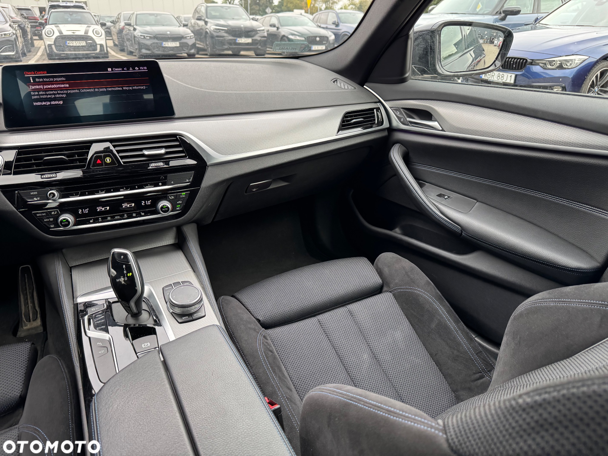 BMW Seria 5 520d xDrive M Sport sport - 30