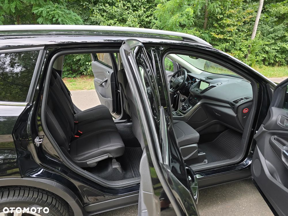 Ford Kuga 1.5 EcoBoost 2x4 Titanium - 21