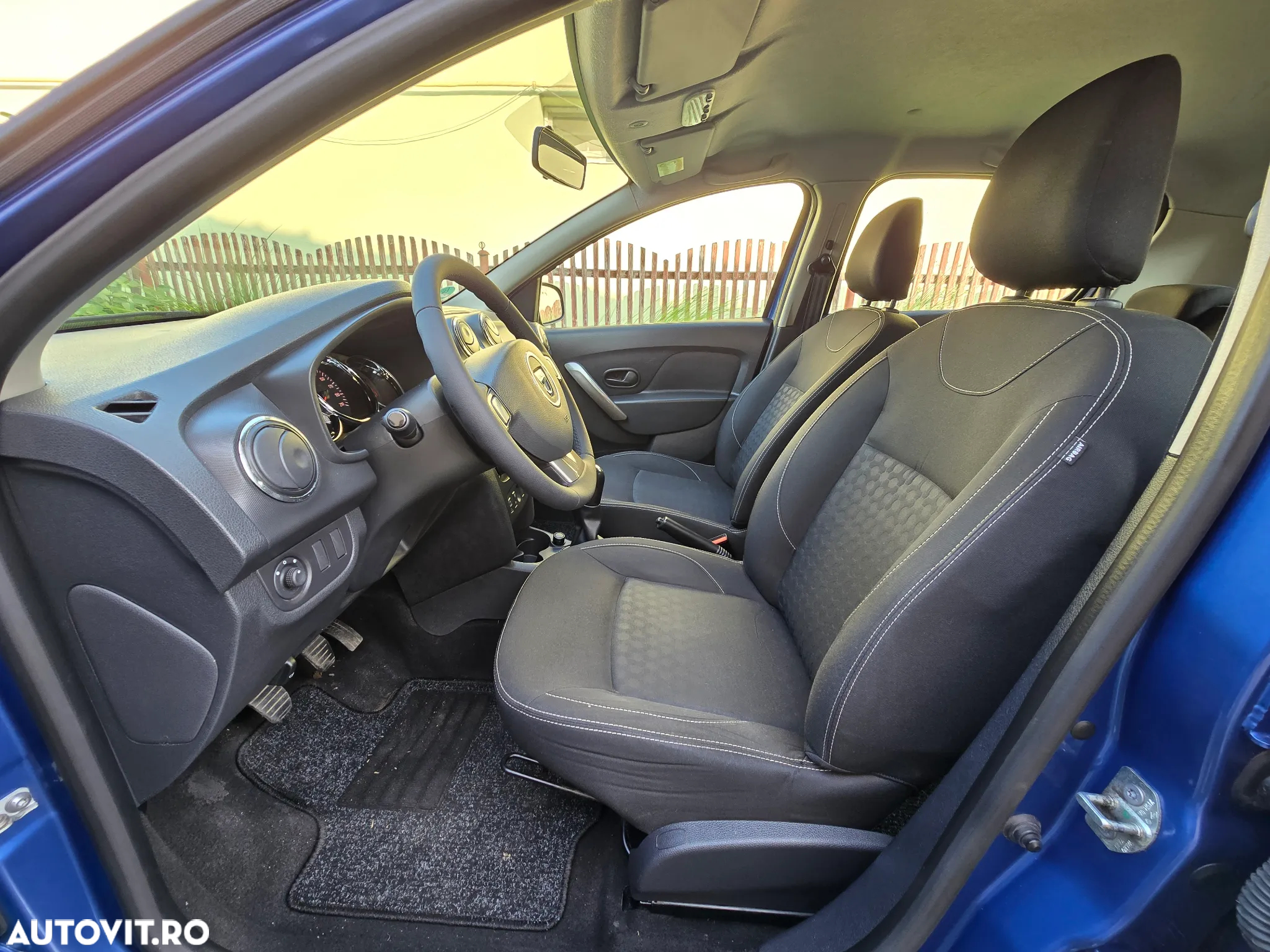 Dacia Sandero 1.2 - 6