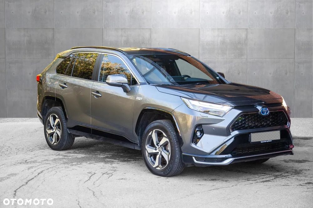 Toyota RAV4 - 1