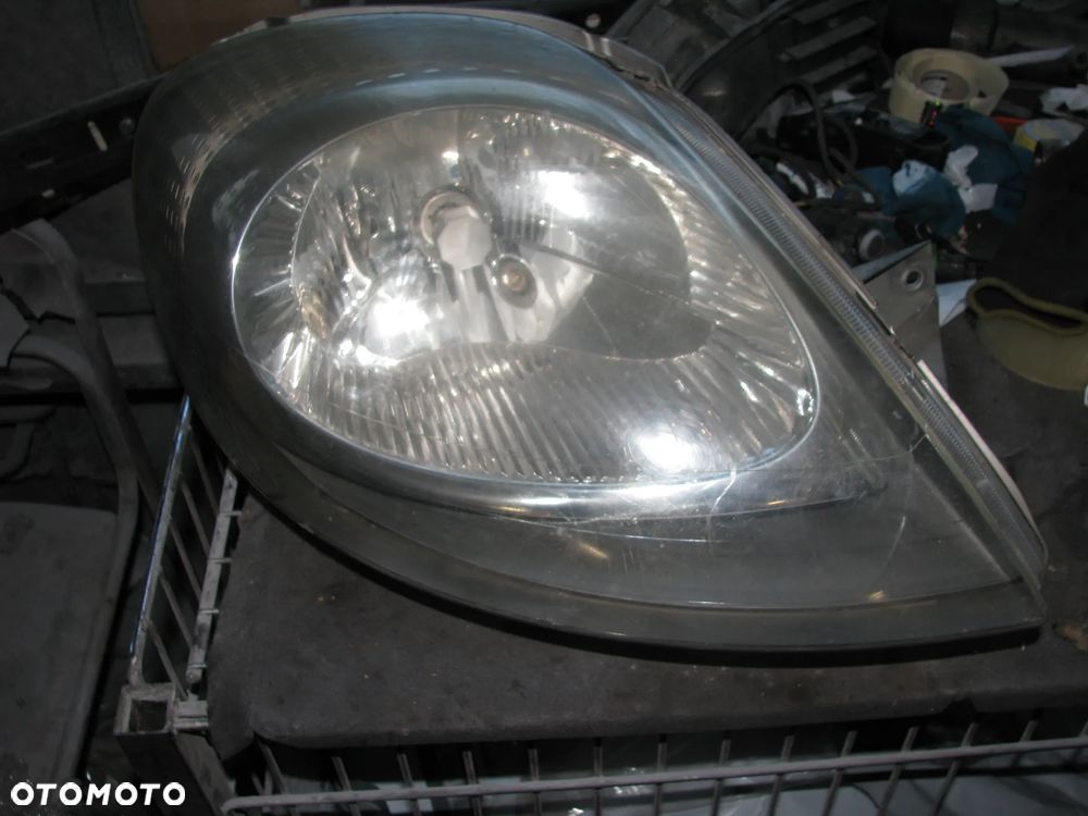 OPEL VIVARO A TRAFIC II REFLEKTOR PRAWY PRZÓD LAMPA PRZEDNIA EU7700311372 - 1