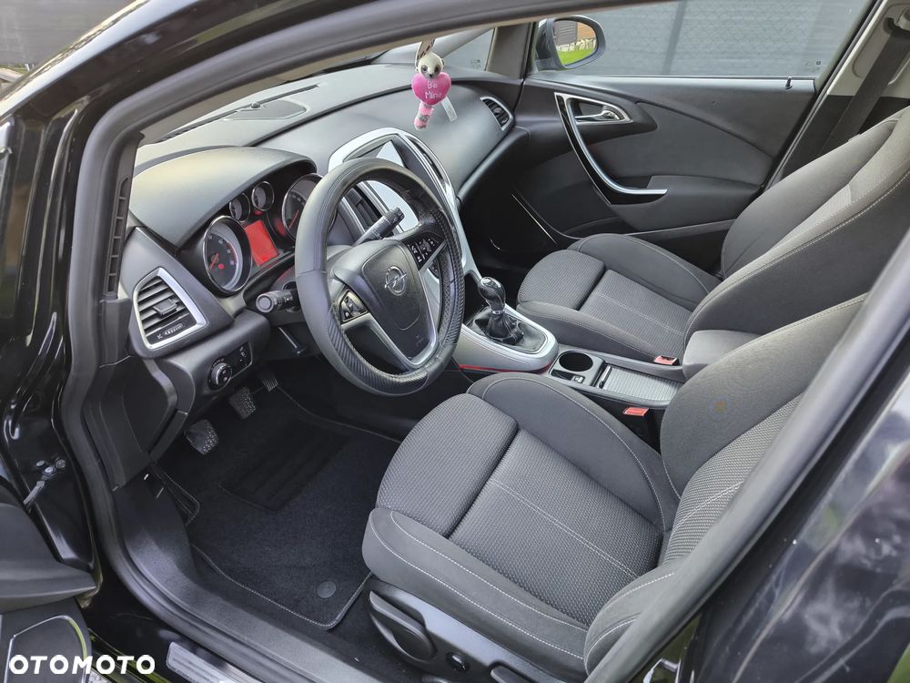 Opel Astra 1.6 Turbo Cosmo - 7