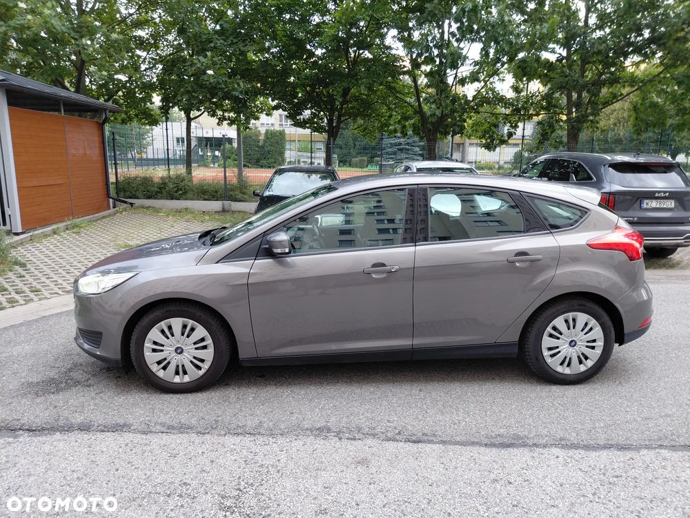Ford Focus 1.6 Trend - 6