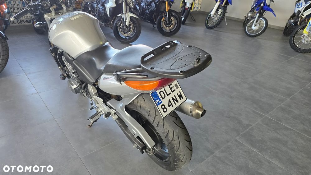 Honda CBF - 10