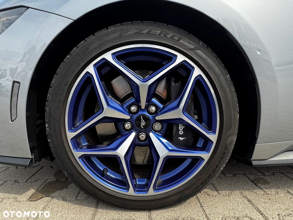Ford Mustang - 10
