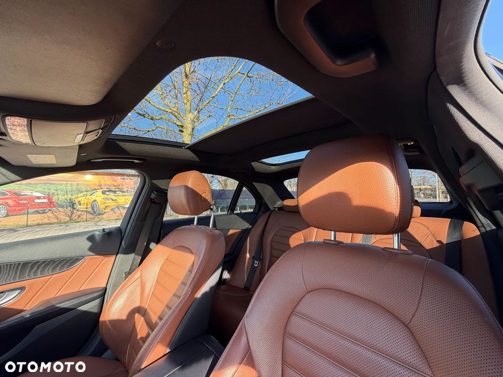 Mercedes-Benz Klasa C 220 d 4Matic 9G-TRONIC AMG Line - 17