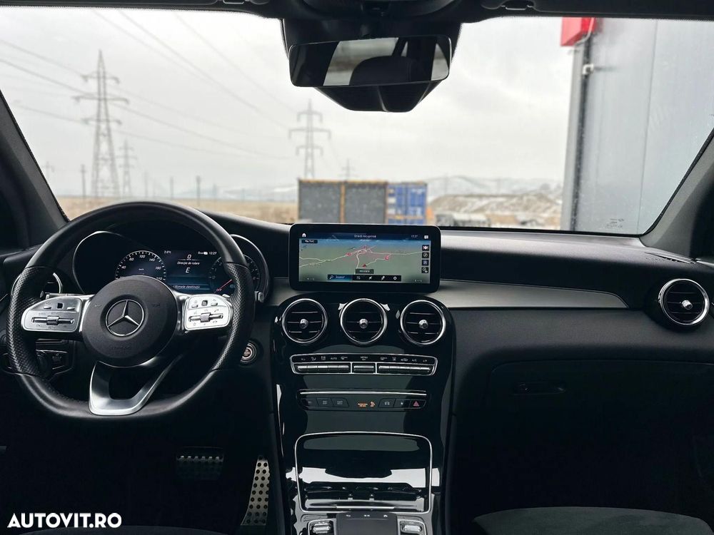 Mercedes-Benz GLC 300 e 4MATIC - 27